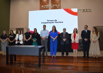 Secretaria das Mulheres e Juventude firma parceria com TJRN para apoiar entrega voluntária de bebês