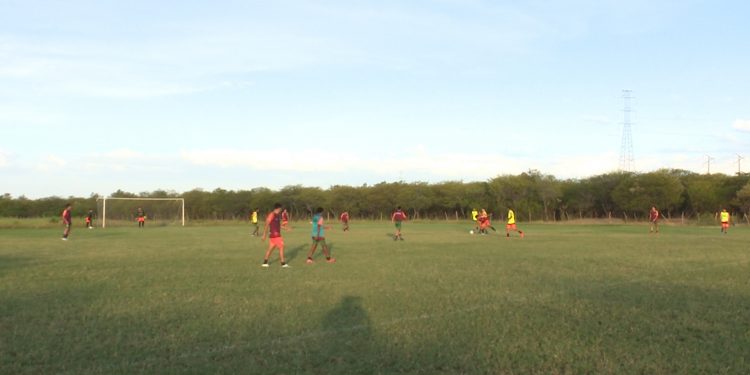 Baraúnas emite nota e informa fim da parceria com a associação do Sítio Florânia