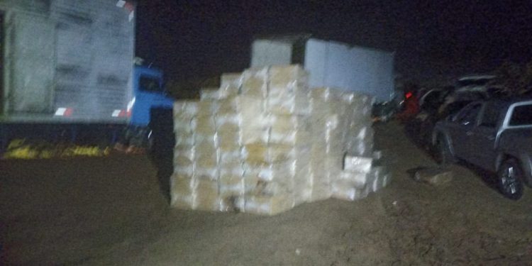 Forças de segurança apreendem 1.500 caixas de cigarros em Macau