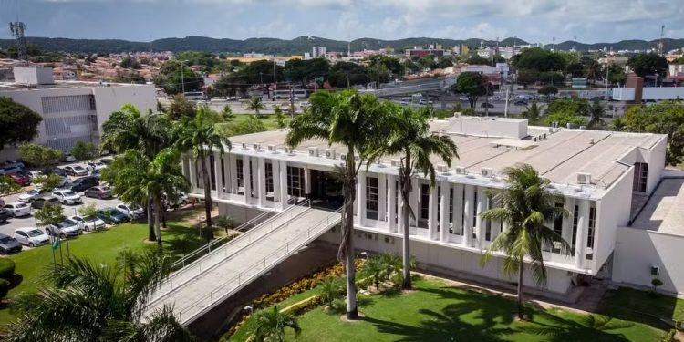 Lei estadual proíbe nomeação de condenados por racismo, homofobia e transfobia para cargos públicos