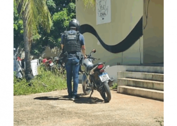 Deprov apreende moto adulterada em poder de mulher nas Malvinas