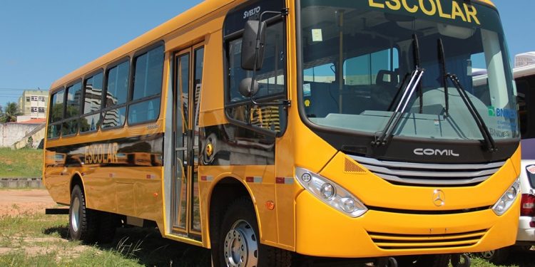 Governo do RN celebra conquista de 65 ônibus escolares e 9 creches pelo Novo PAC