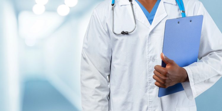 MPRN aciona Justiça para que Estado cumpra acordo e nomeie profissionais de saúde em Mossoró