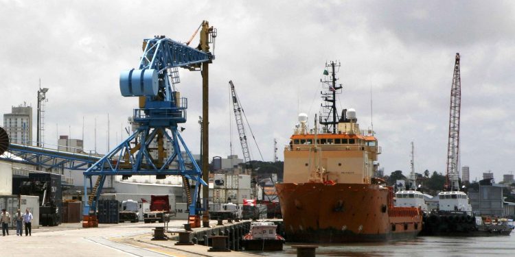 Governo do Estado emite nota sobre aumento da tarifa de exportação para os Estados Unidos