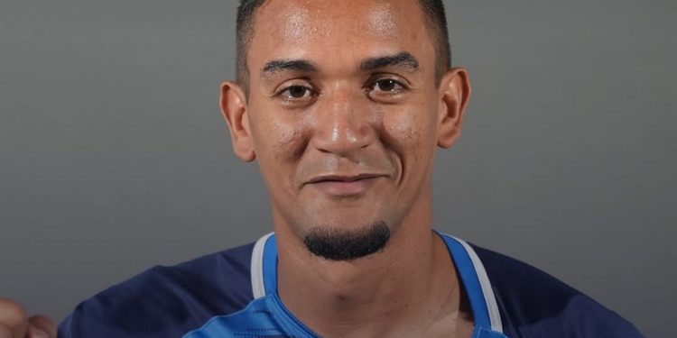 Meia Romeu retorna ao futebol do Bahrein após passagem pela Arábia Saudita