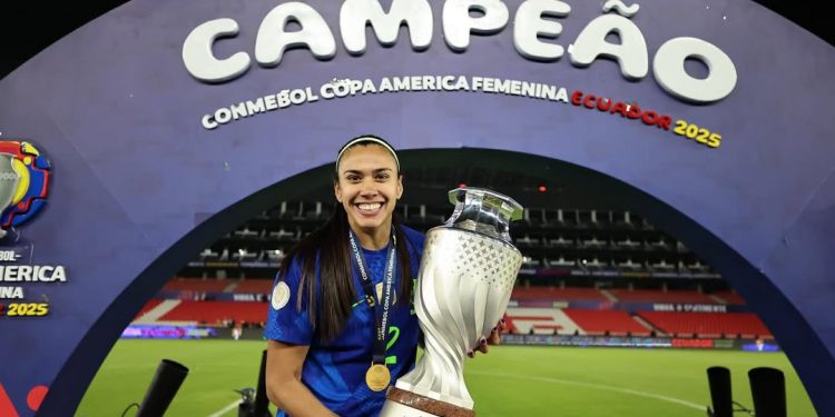 Antonia Silva é campeã da Copa América Feminina