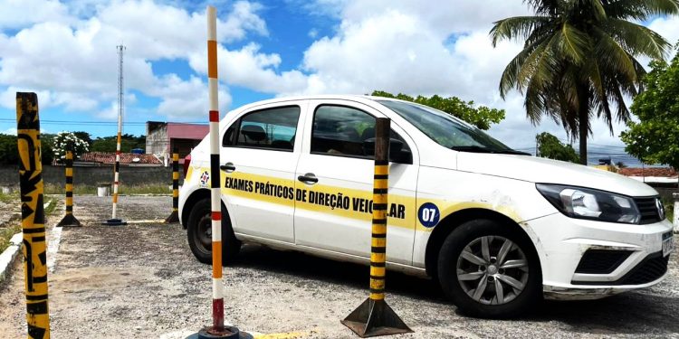 Detran amplia acesso à CNH com serviço itinerante de exames práticos no interior