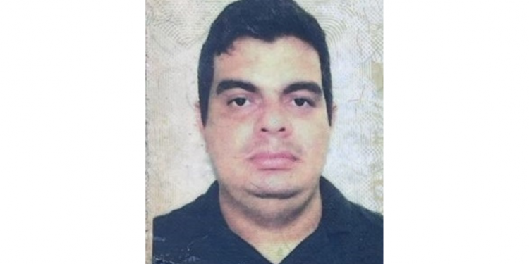 Policial penal suspeito de matar companheira em condomínio é indiciado por feminicídio