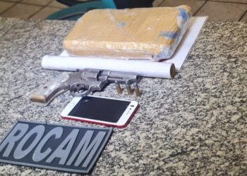 PM apreende arma e drogas no Bairro Abolição I