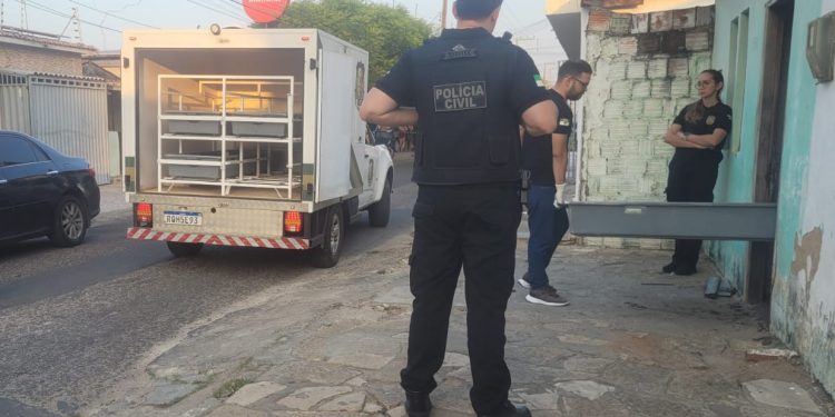 Homem é morto a tiros dentro de residência no bairro Belo Horizonte