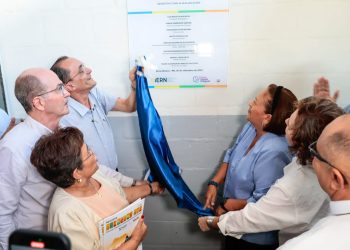 Fátima Bezerra inaugura IERN em Areia Branca