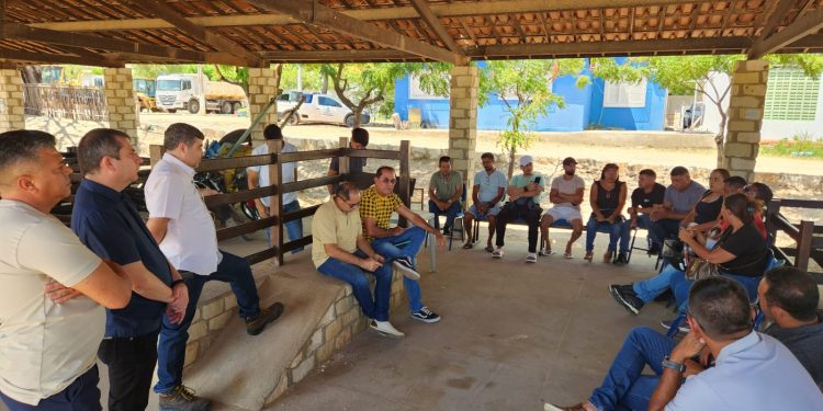 Reunião discute melhorias para a estrada da Alagoinha após protesto de moradores