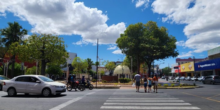 Confira horários de funcionamento do comércio de Mossoró no feriado