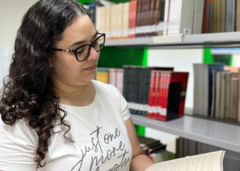 Professora do IFRN Mossoró é semifinalista de concurso literário nacional promovido pelo TikTok