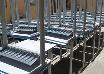 Sistema penitenciário entrega 300 carteiras escolares à rede estadual de ensino