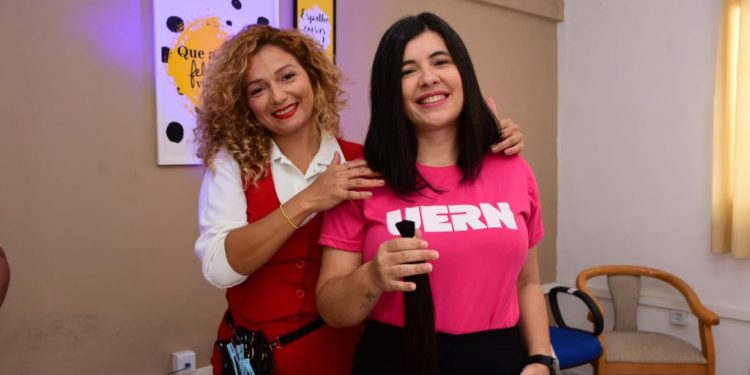 Ação da Uern incentiva a doação de cabelos para confecção de perucas