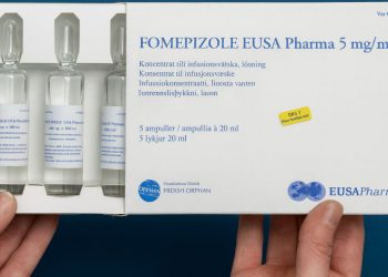 Ministério da Saúde anuncia compra de medicamento para tratamento de intoxicação por metanol